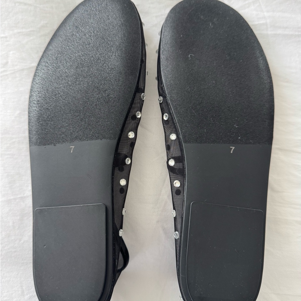 Jeffrey Campbell Black Flats with Classic Design - Picture 2 of 2